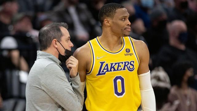 russell-westbrook-blames-los-angeles-lakers-hc-for-his-lower-back-tightness.jpg